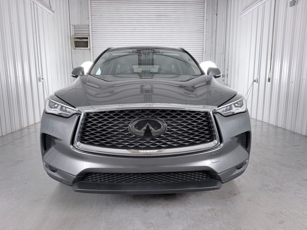 Used 2023 Gray INFINITI LUXE image 2