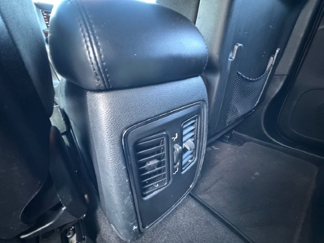 Used 2018 Red Jeep Laredo E image 29