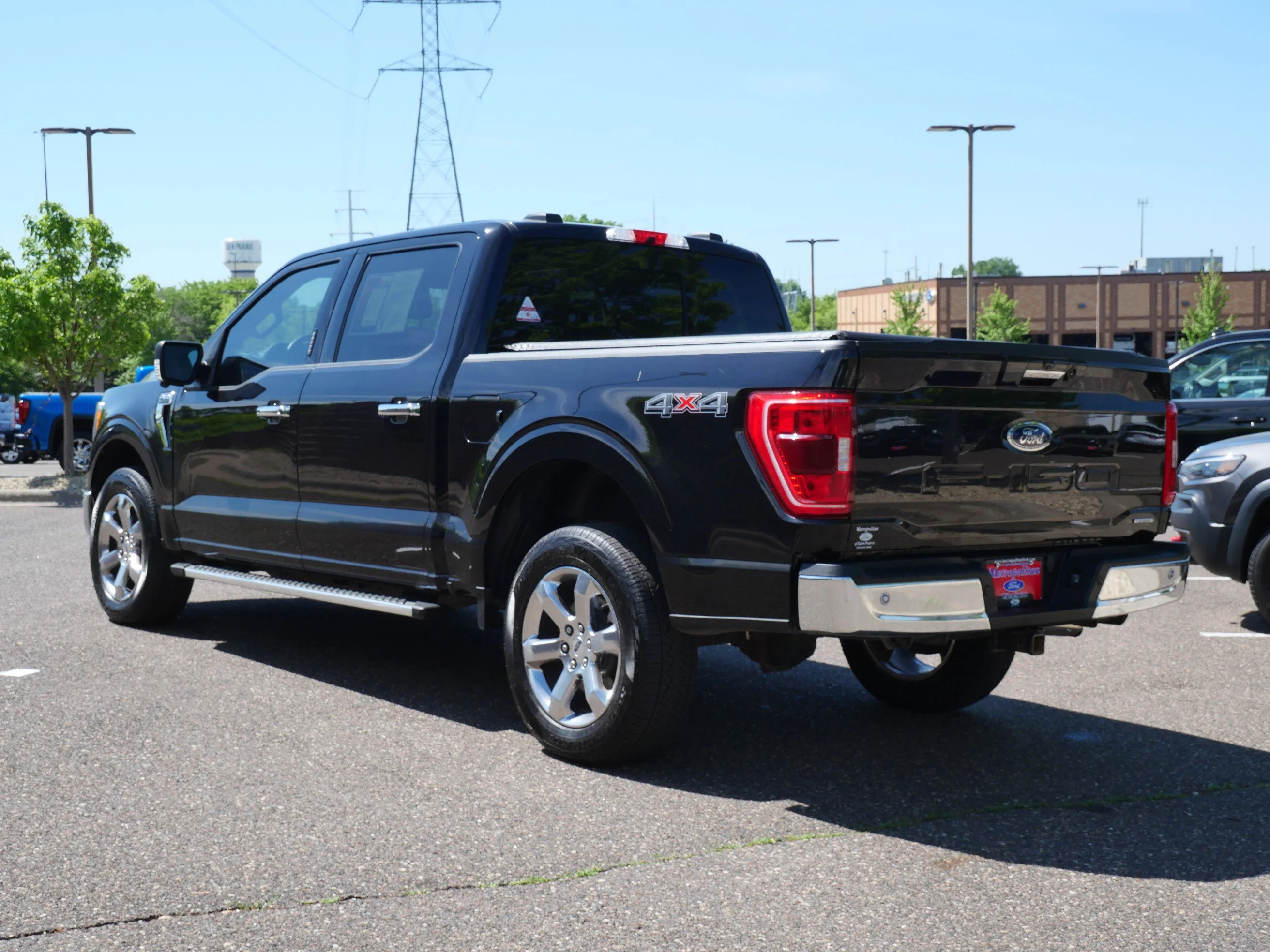 Certified Used 2023 Agate Black Metallic Ford XLT image 4