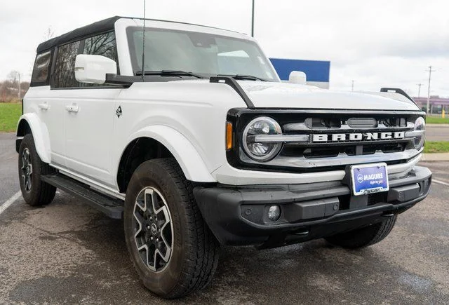 Used 2023 Black Ford Outer Banks image 4