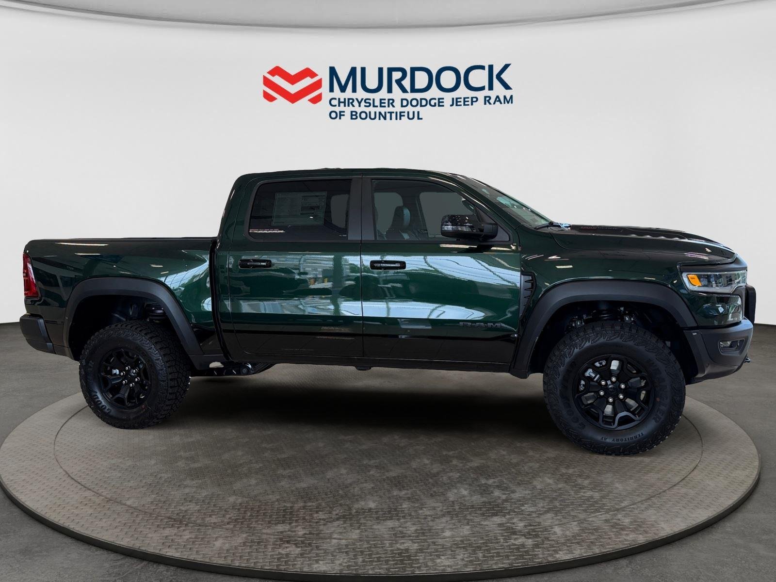 New 2026 Serrano-Green Metallic Exterior Paint RAM RHO image 5