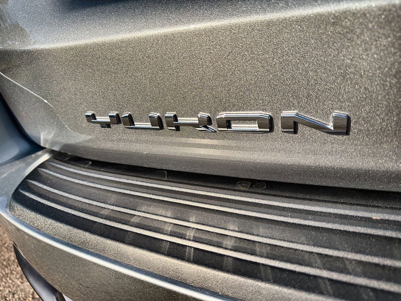New 2026 Sterling Metallic GMC AT4 Ultimate image 27