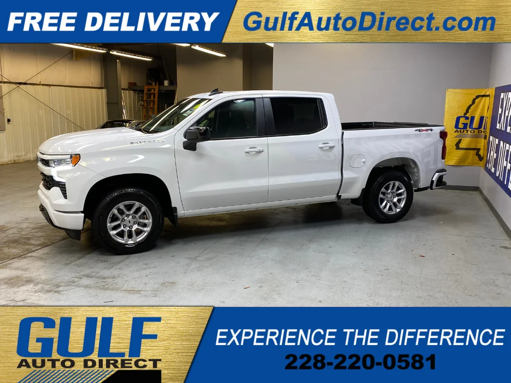 Used 2026 White Chevrolet RST image 5