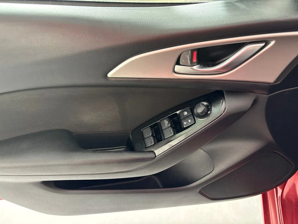 Used 2017 Red Mazda Sport image 22