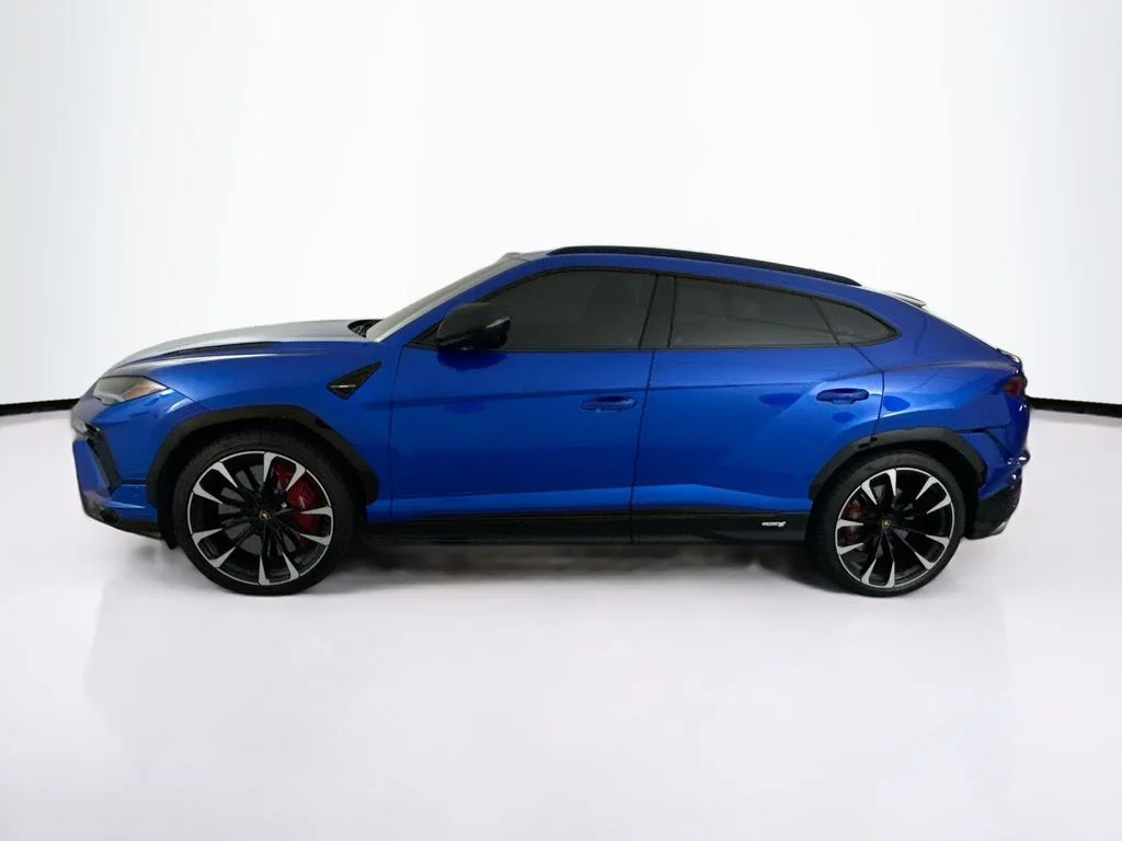 Used 2023 Blue Lamborghini S image 8