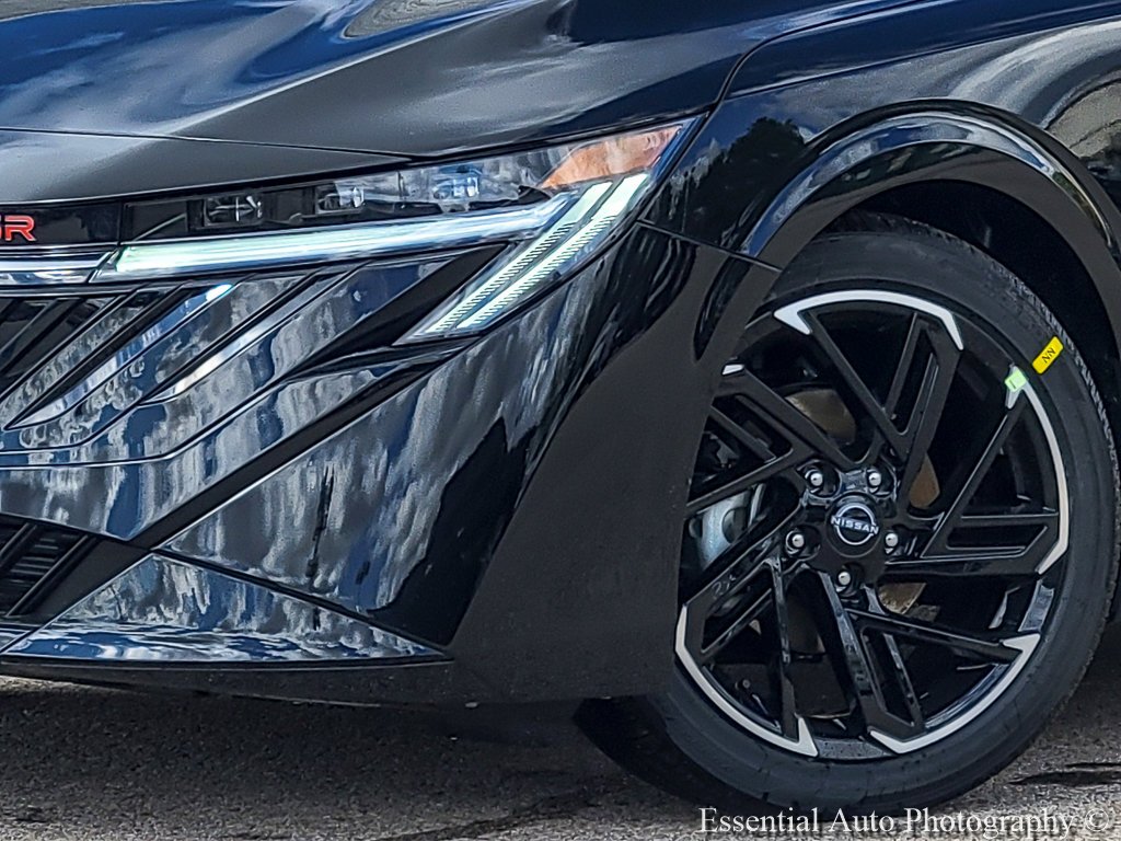 New 2026 Super Black Nissan SR image 3