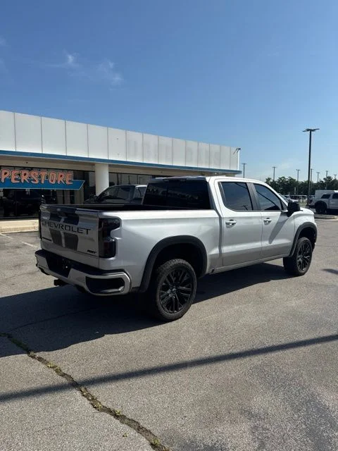 Used 2020 Silver Chevrolet RST image 5