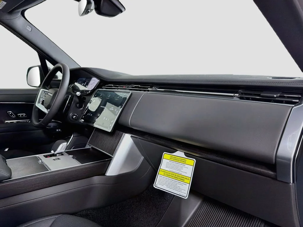 New 2026 Santorini Black Land Rover SE 7 Seats image 31