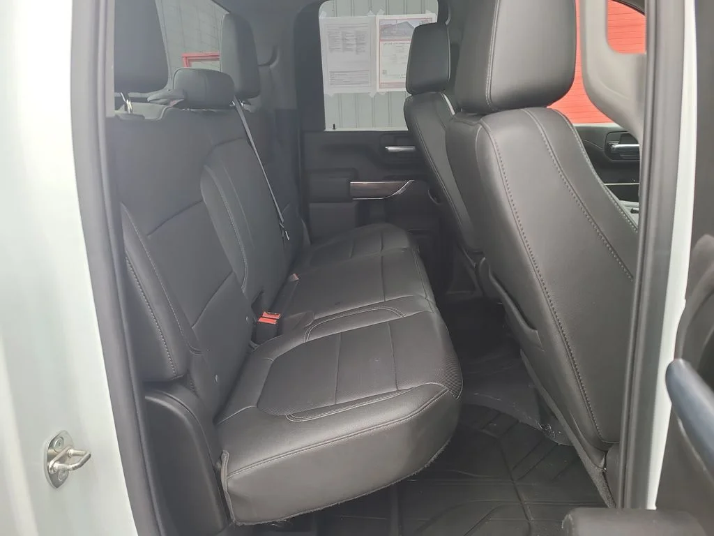 Used 2022 White Chevrolet LTZ image 43