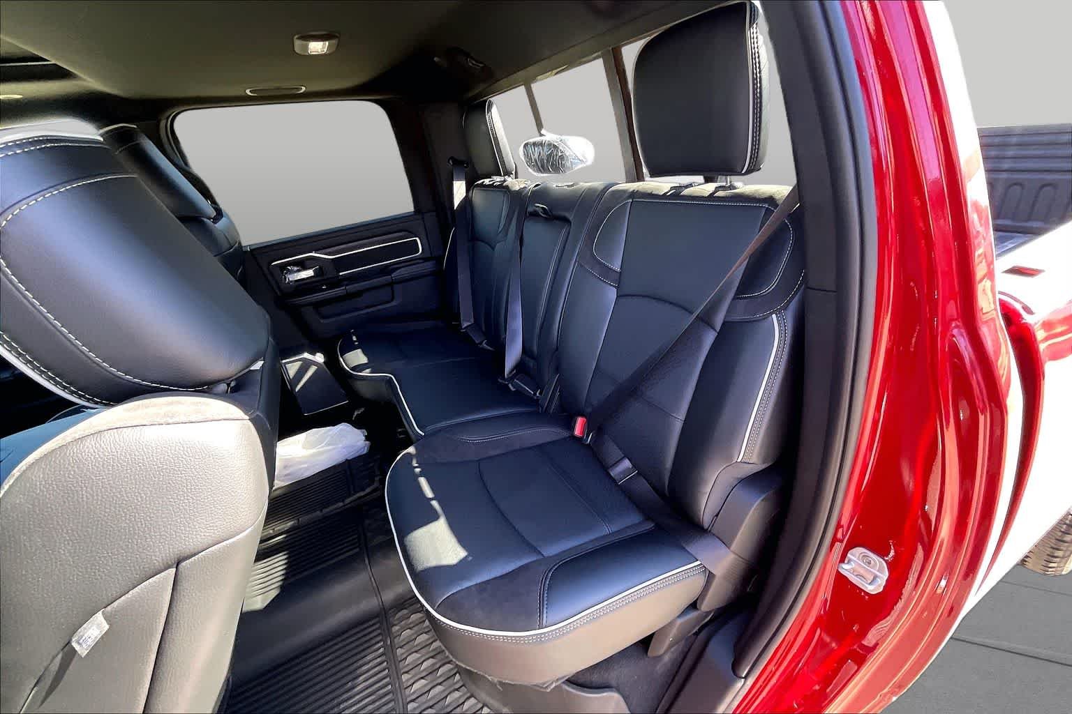 New 2026 Molten Red Pearl-Coat Exterior Paint RAM Laramie image 20