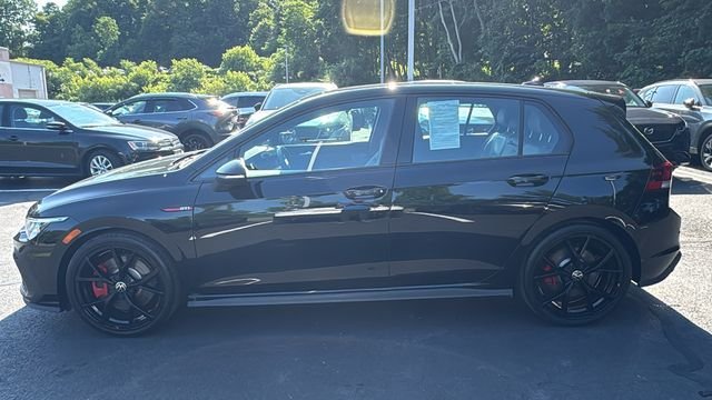 Used 2024 Black Volkswagen SE image 8