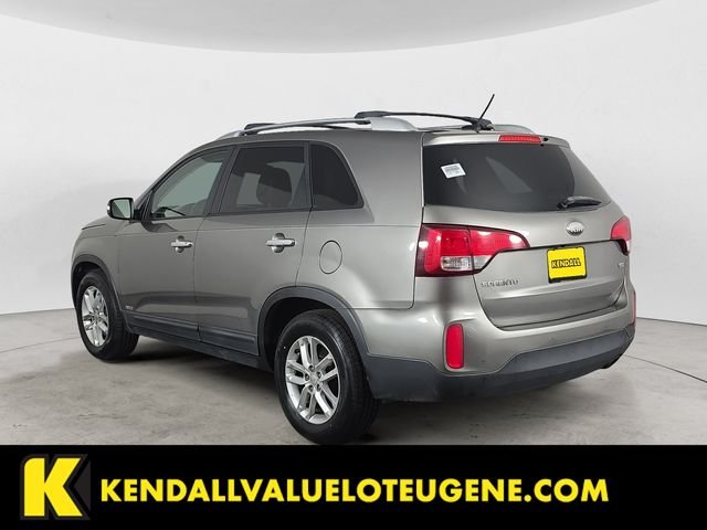 Used 2014 Silver Kia LX image 3