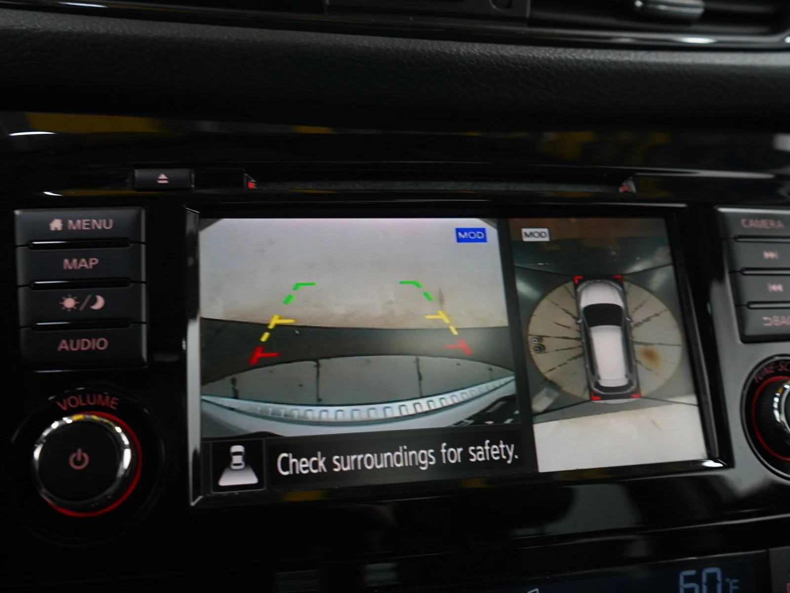 Used 2018 Brilliant Silver Nissan SL image 32