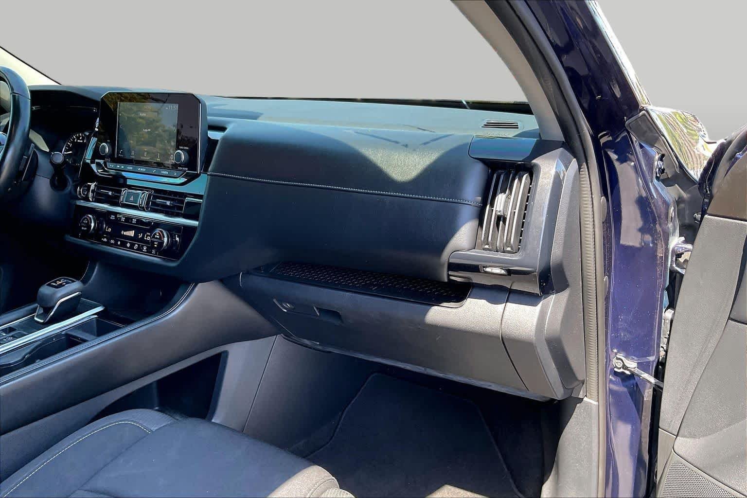 Used 2022 Deep Ocean Blue Pearl Nissan SV image 18