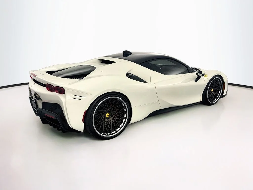 Used 2022 Bianco Avus Ferrari Base image 5
