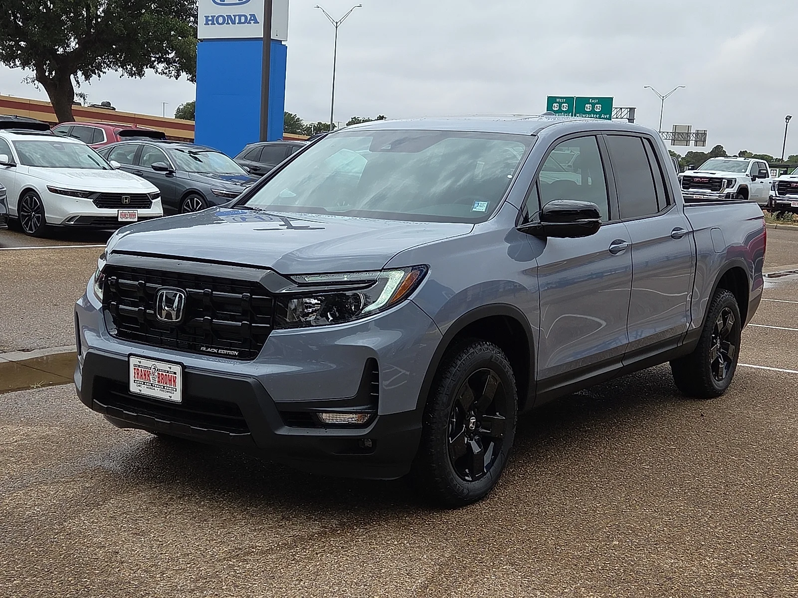 2026 Honda Ridgeline Black Edition's photo