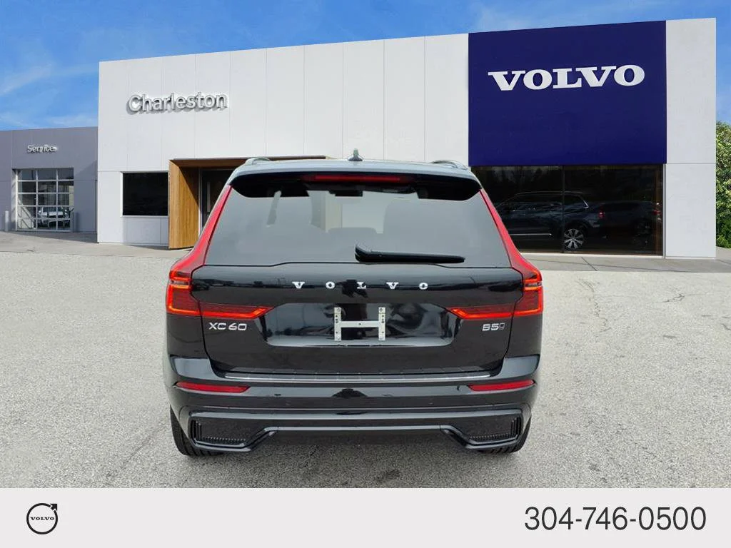 New 2026 Onyx Black Volvo Plus image 4