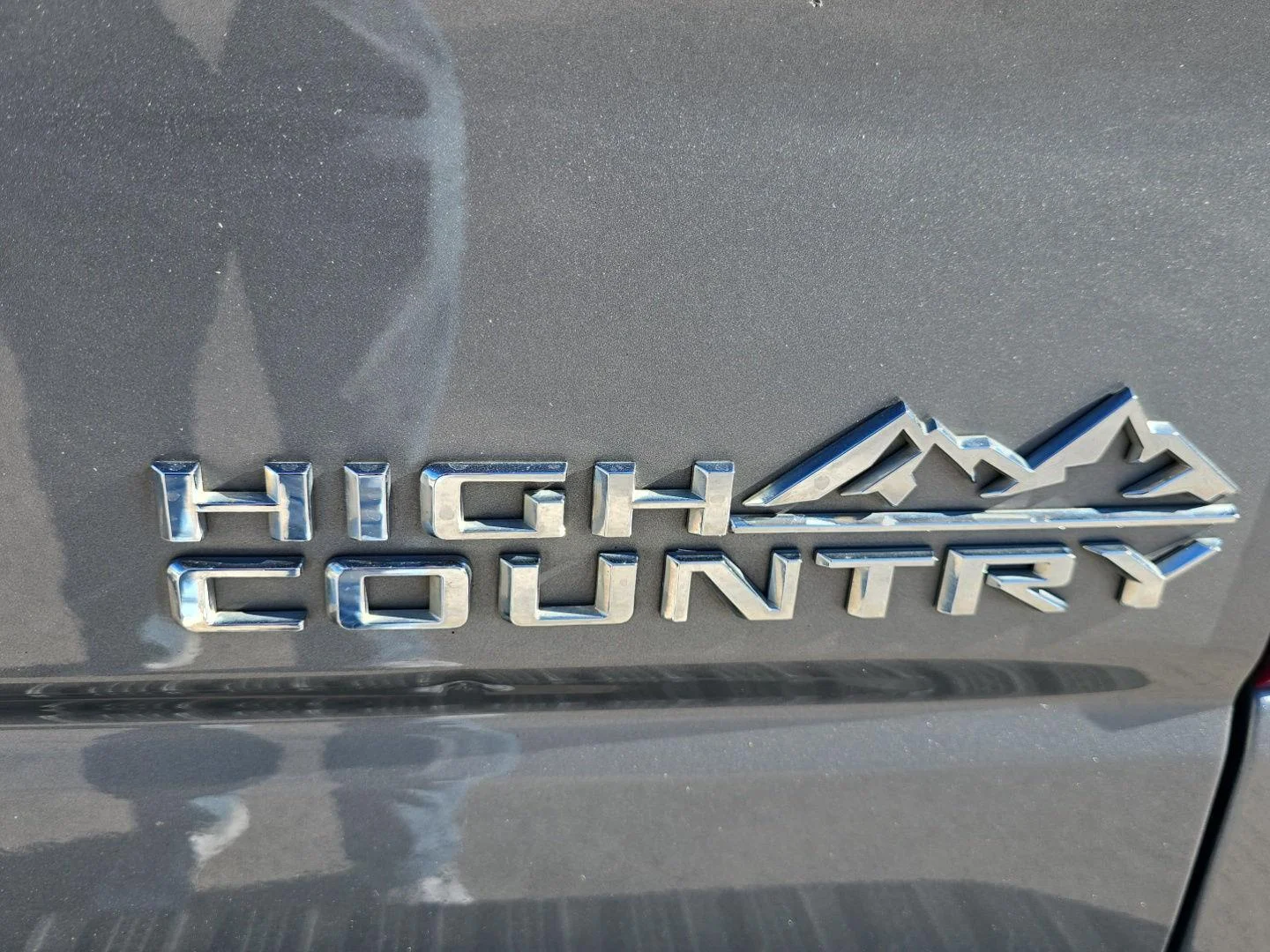 Used 2022 Satin Steel Metallic Chevrolet High Country image 5