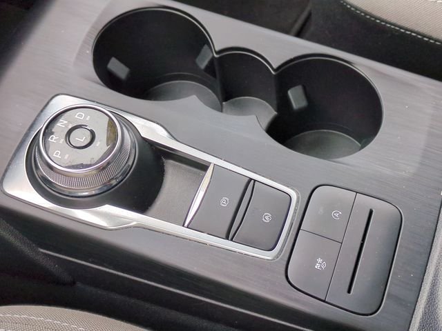 Used 2022 Black Ford SE image 24
