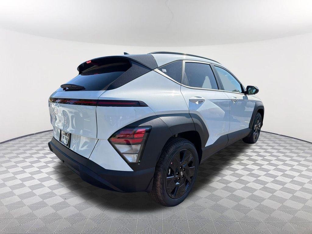New 2026 White Hyundai SEL Sport FWD image 5
