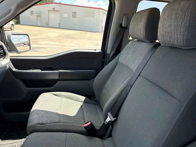 Used 2023 Blue Ford XLT image 27