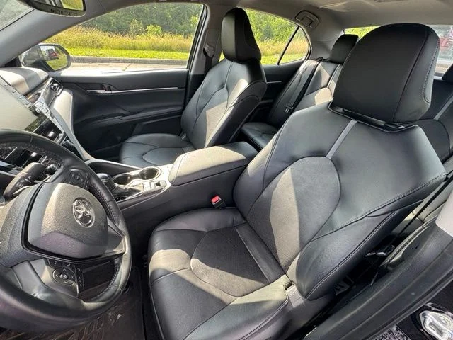 Used 2022 Midnight Black Metallic Toyota XSE image 9