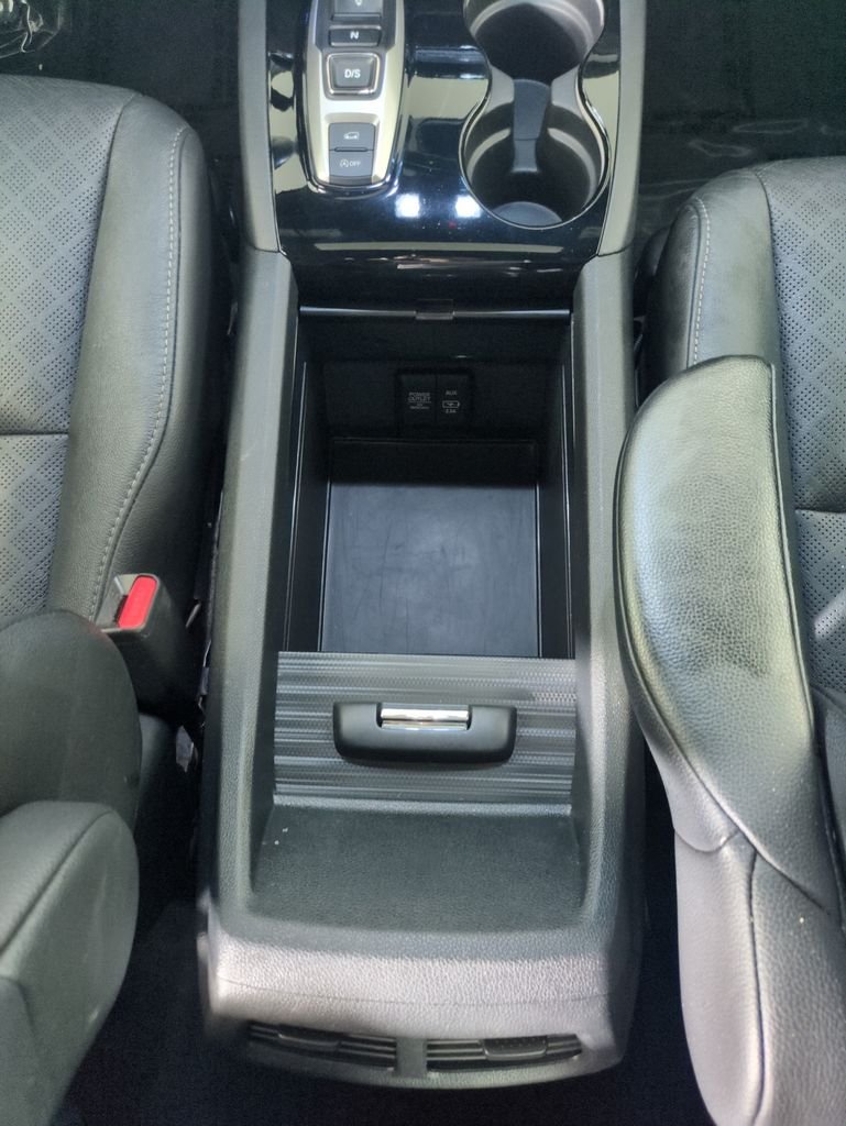Certified Used 2020  Honda Elite image 25