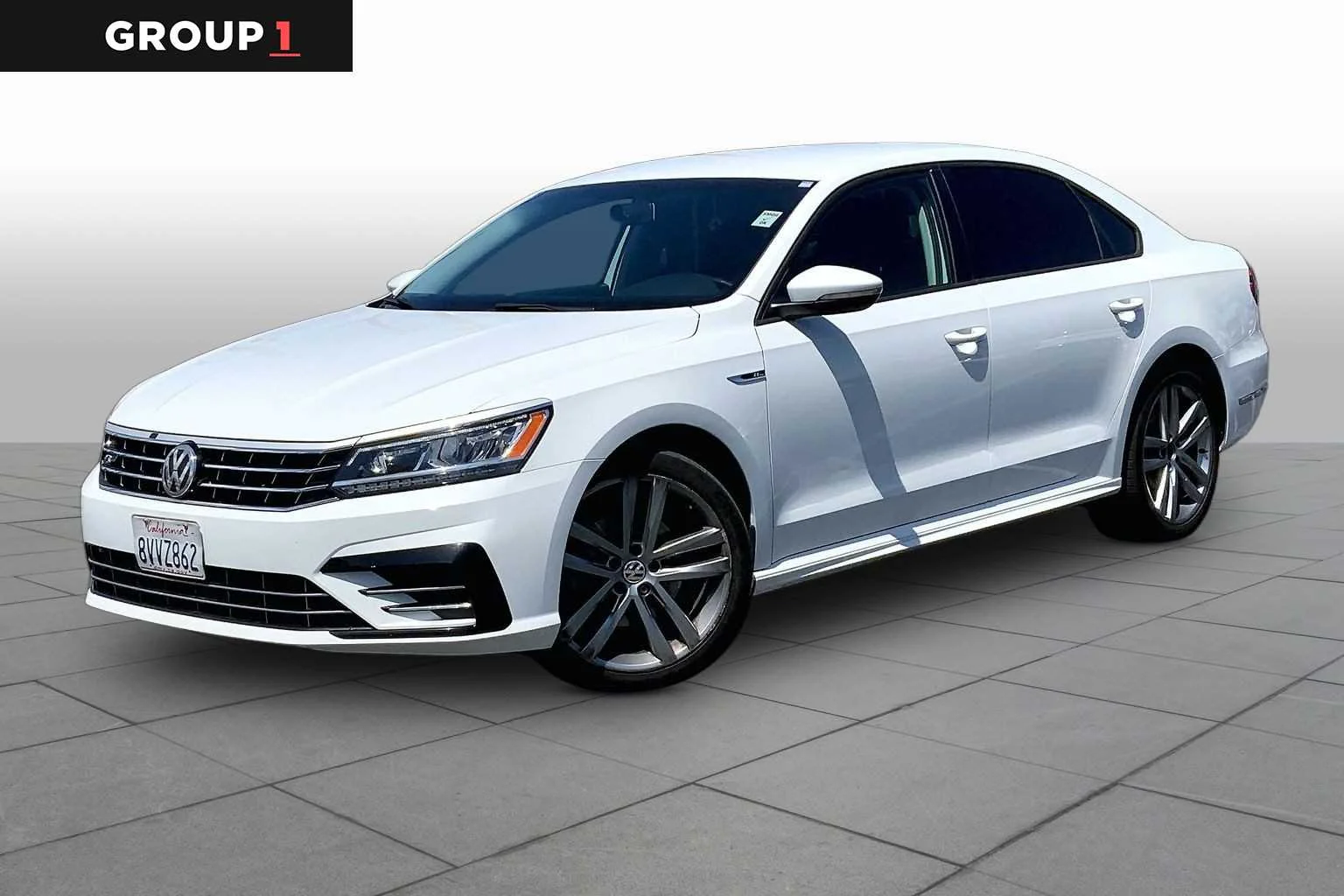 2018 Volkswagen Passat R-Line