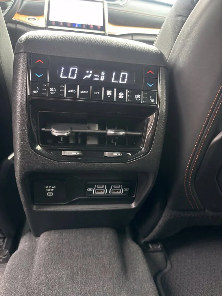 Used 2021 Black Jeep Summit image 19