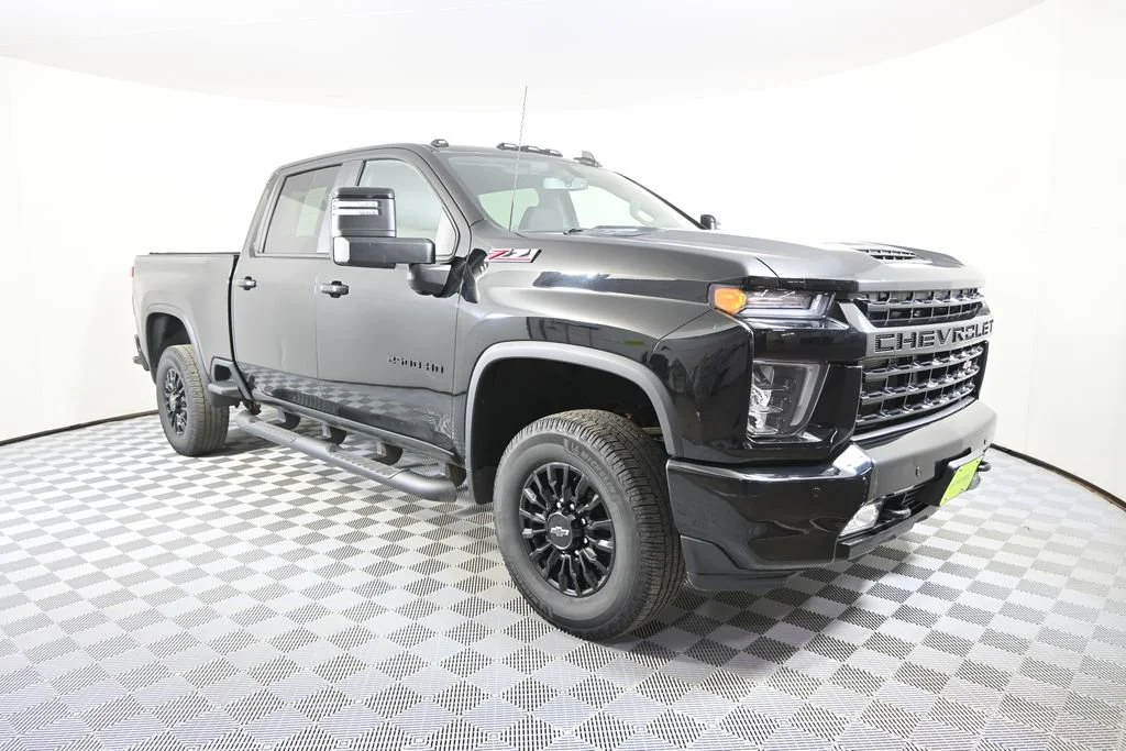 Used 2021 Black Chevrolet LT image 10
