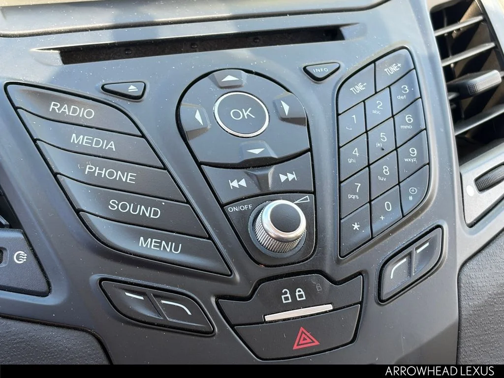 Used 2019 Green Ford SE image 13