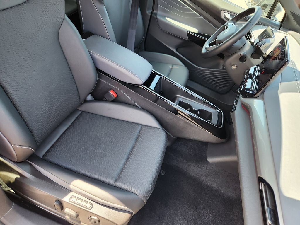 Used 2023 Gray Volkswagen Pro S image 11