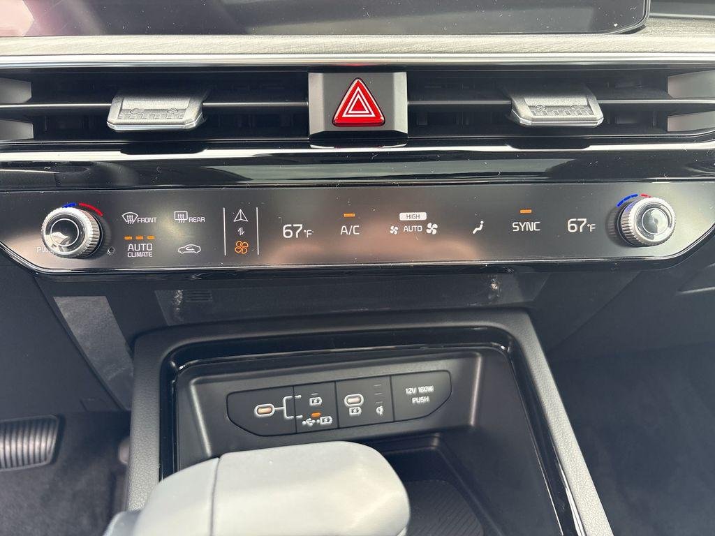 2025 Kia K5 EX - Photo 23