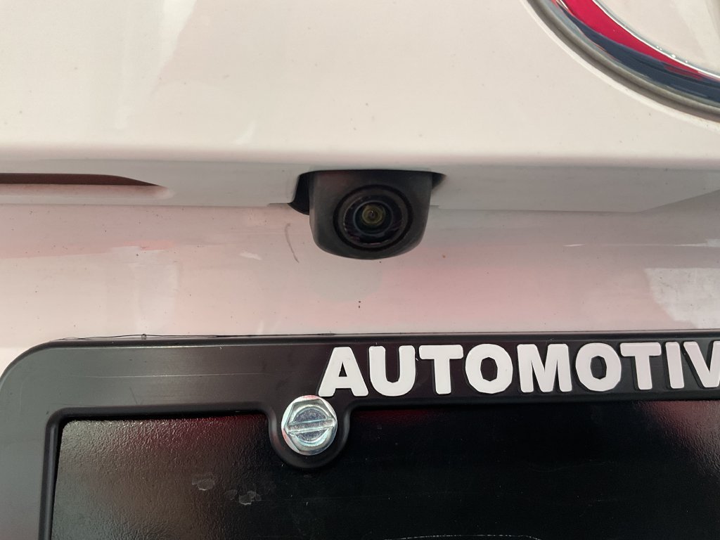 Used 2021 White Toyota XLE image 8