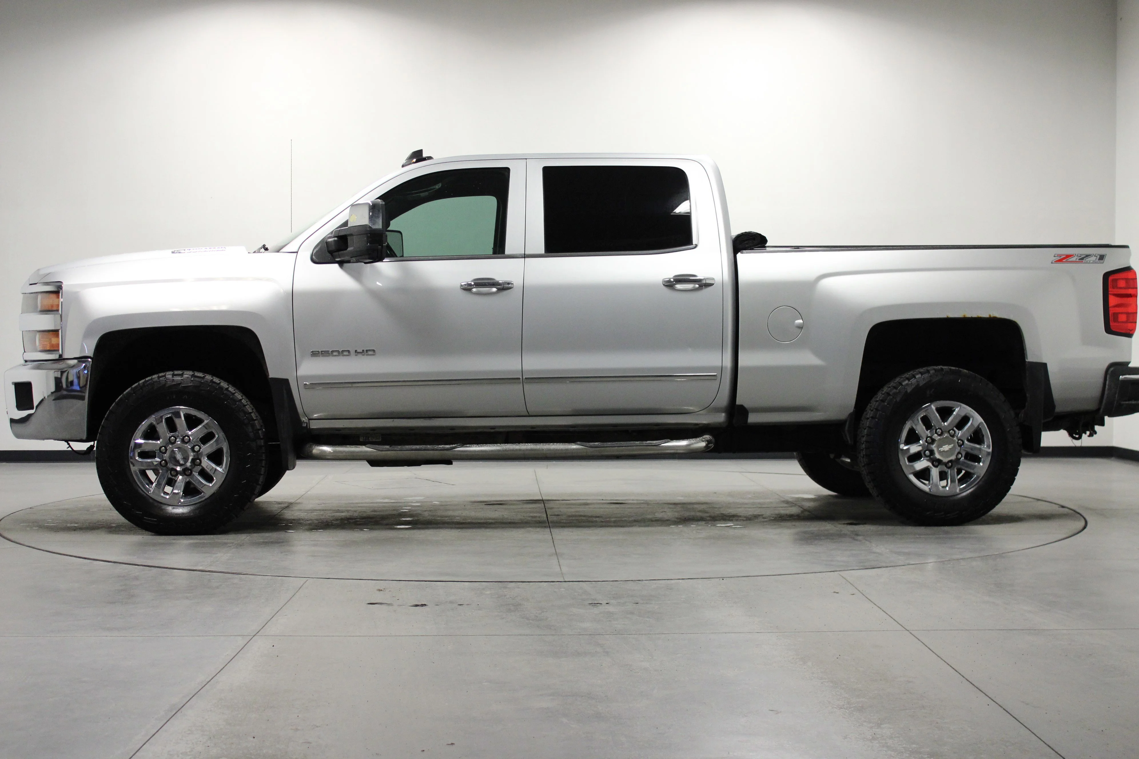 Used 2016 SILVER ICE METALLIC Chevrolet LTZ image 7
