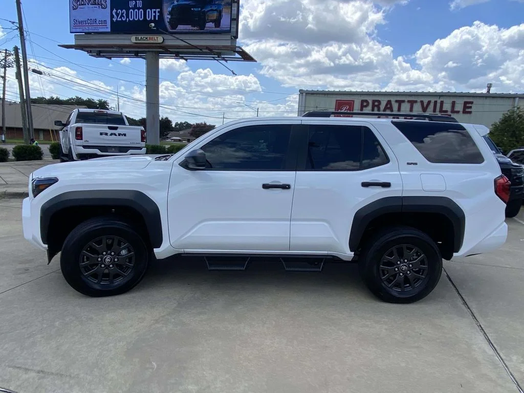 Used 2025 White Toyota SR5 image 38
