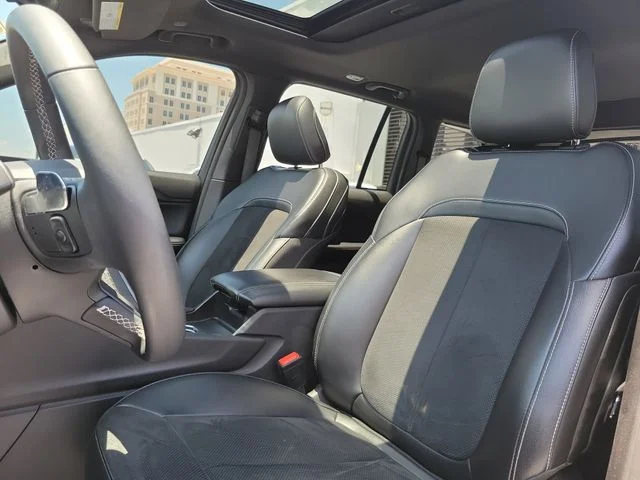 Used 2024 Gray Jeep Altitude X image 20