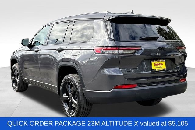 New 2025 Baltic Gray Metallic Clear-Coat Exterior Paint Jeep Altitude X image 3