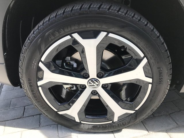 2026 Volkswagen Taos SEL - Photo 13