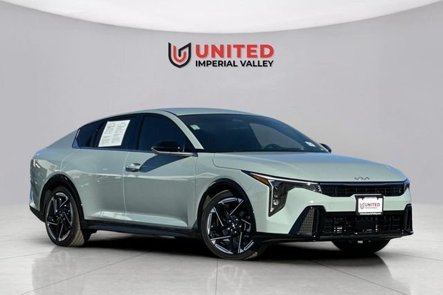 2025 Kia K4 GT-Line