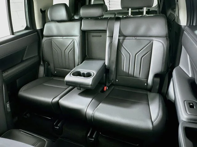 New 2027 White Hyundai SEL image 11