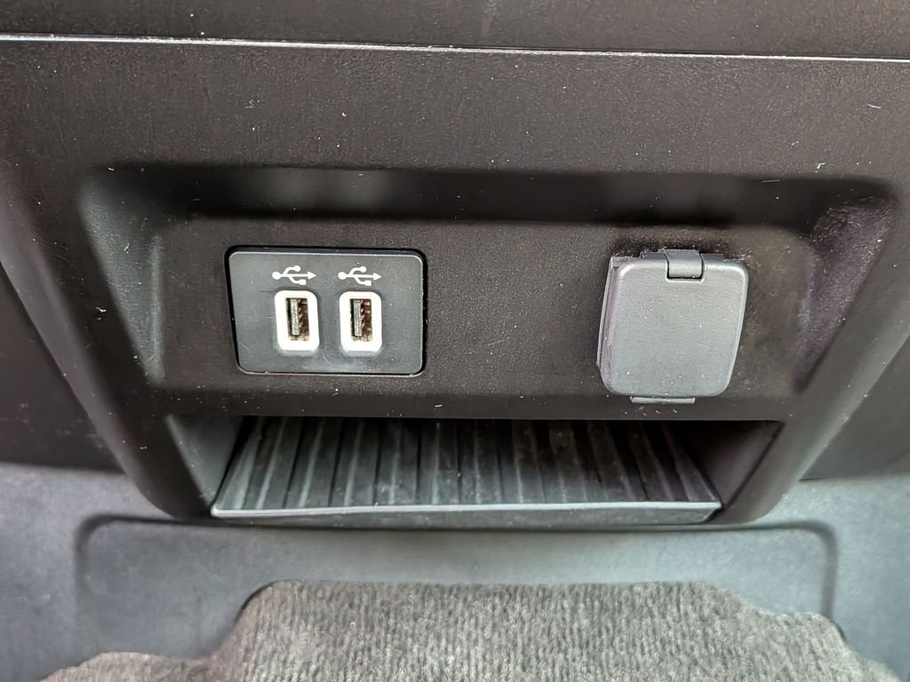 Used 2019 Green Ford XLT image 34