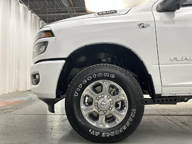 New 2027 Bright White Clear-Coat Exterior Paint RAM Big Horn image 20