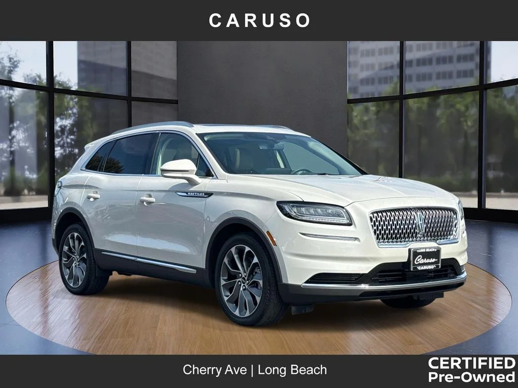 2023 Lincoln Nautilus Reserve AWD's photo
