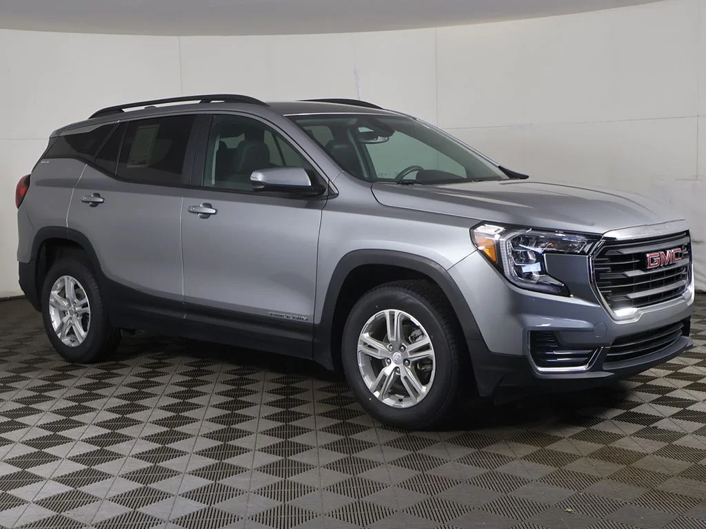 Used 2023 Silver GMC SLE image 47