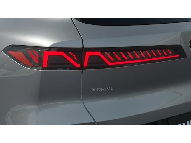 New 2027 Space Silver Metallic BMW  image 8