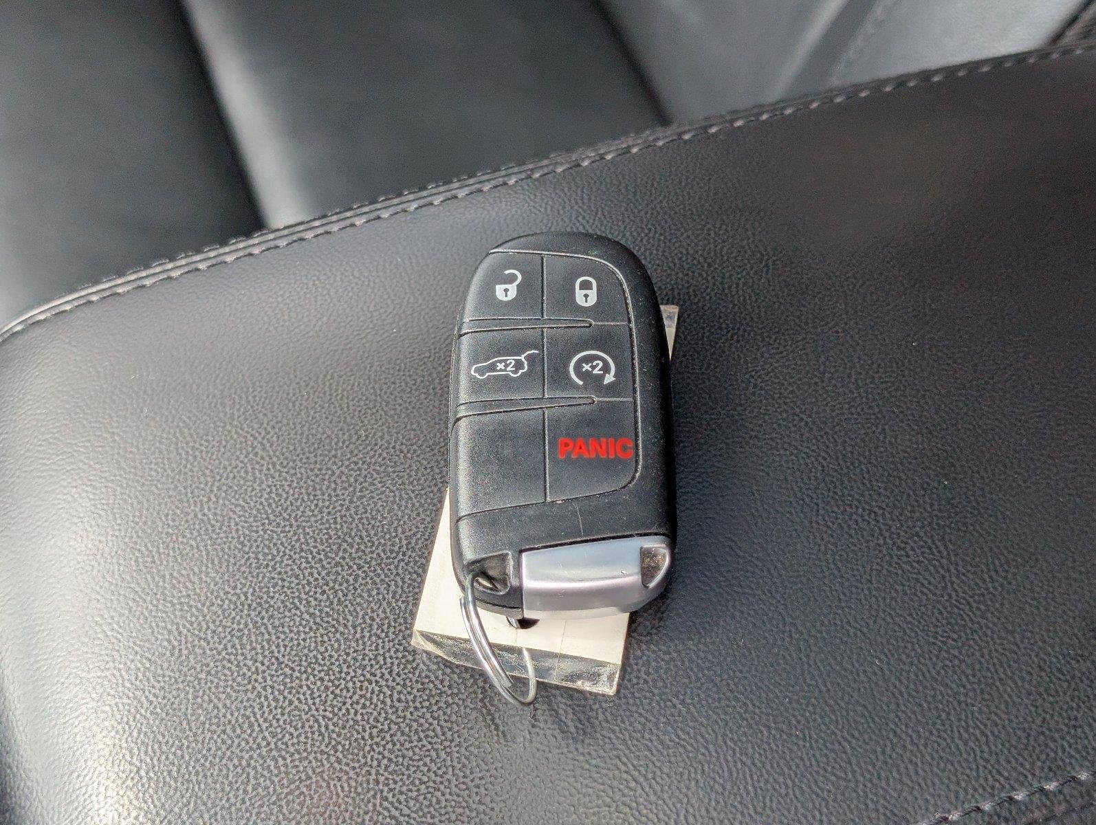 Used 2021 Velvet Red Pearlcoat Jeep Limited image 14