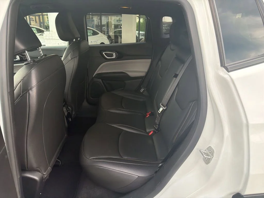 Used 2025 White Jeep Limited image 15