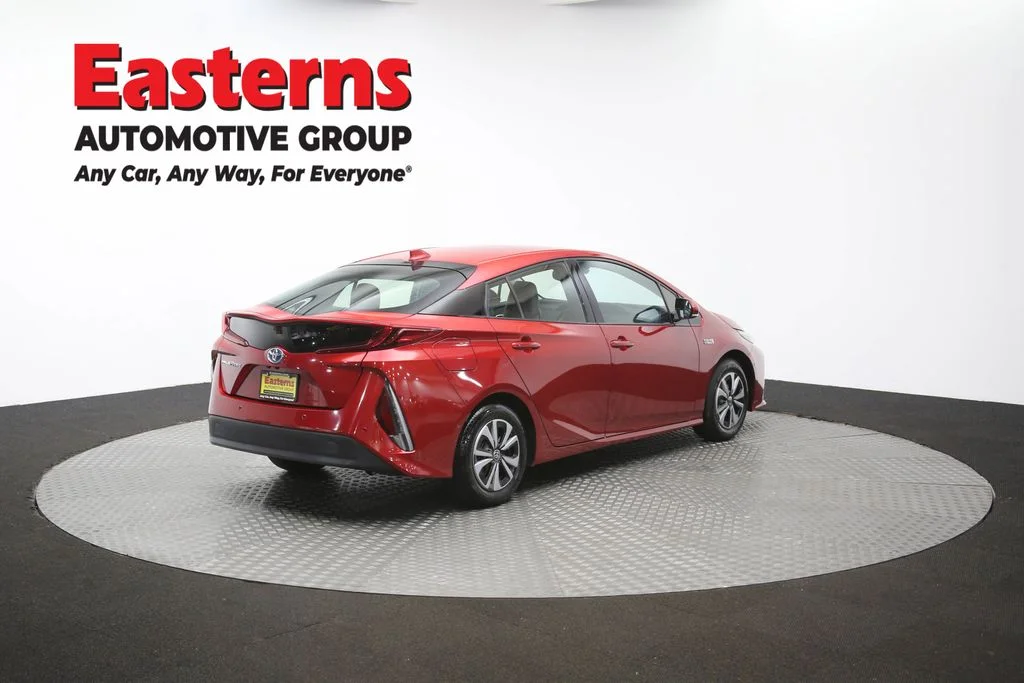 Used 2018 Red Toyota Advanced image 42