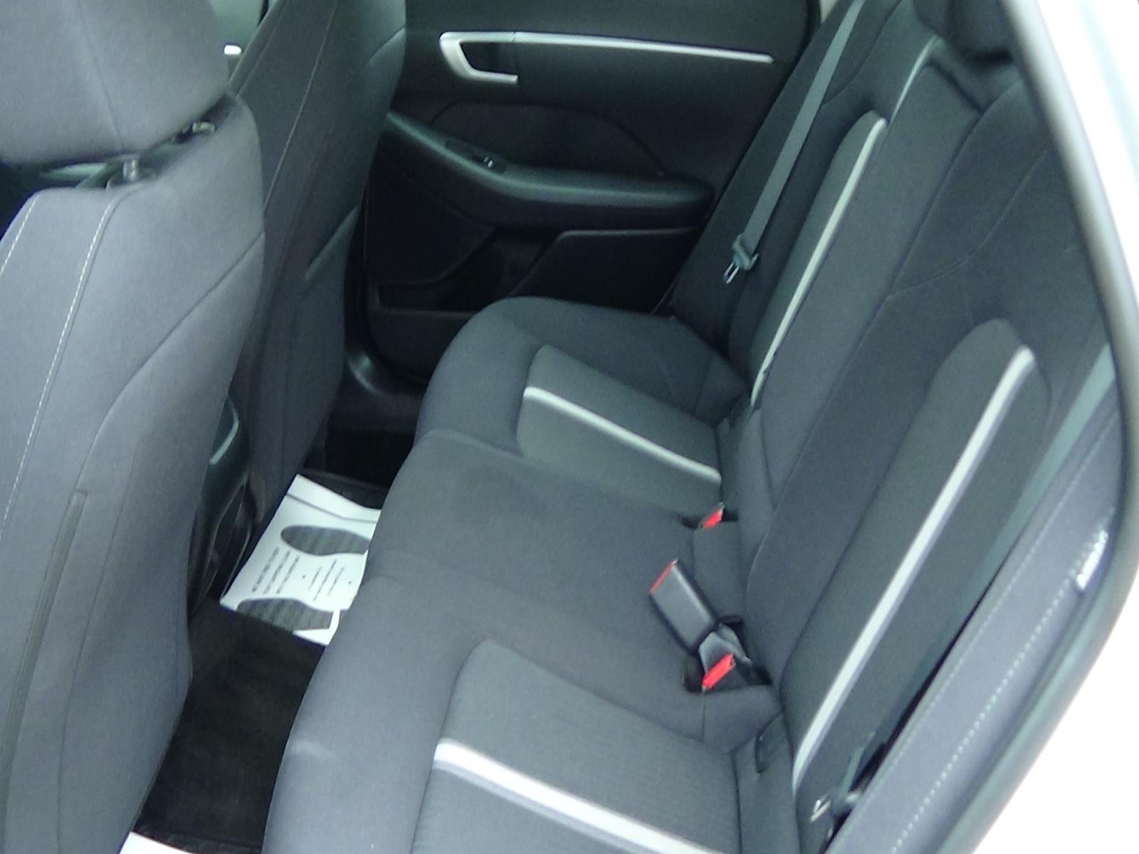Certified Used 2025 Aero Silver Metallic (t4a) Hyundai SEL image 10